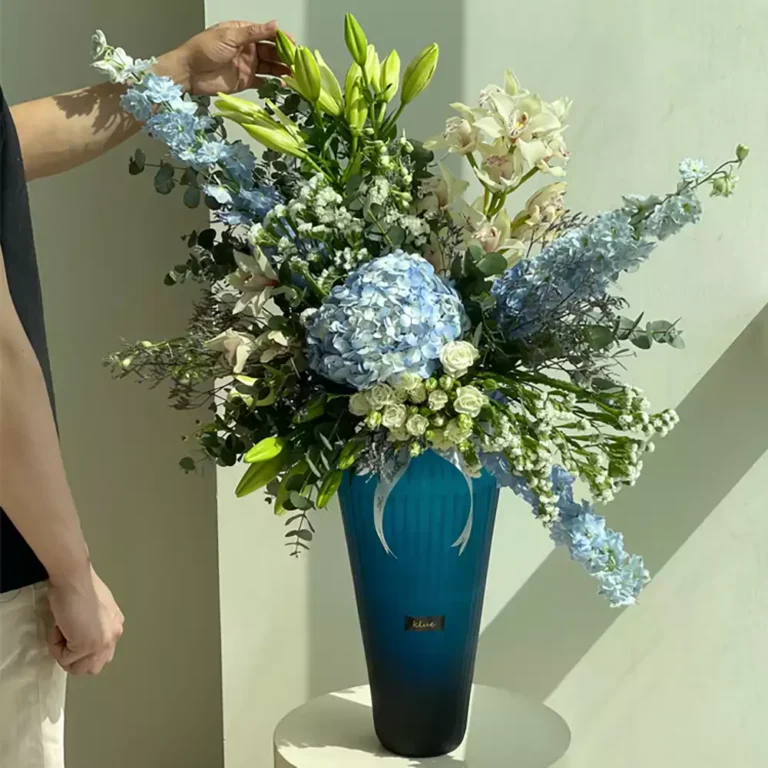 Aqua Vase