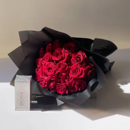 Red Roses Bouquet/ Hugo Boss