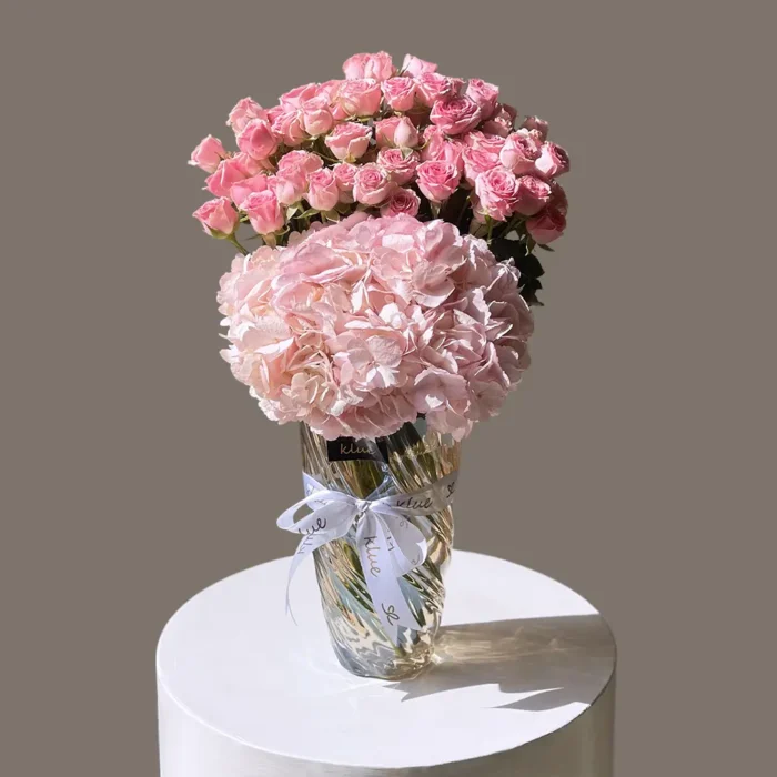 Elegant Vase - Pink