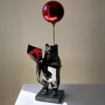 تمثال دبدوب مع بالون