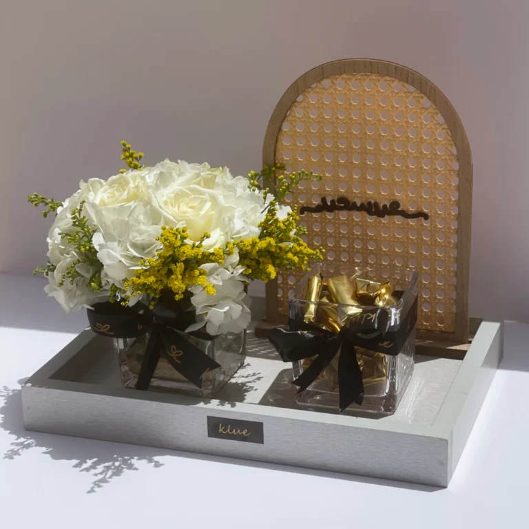 Eid Mubarak - Flower & Chocolate Tray