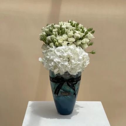 Elegant Vase - White