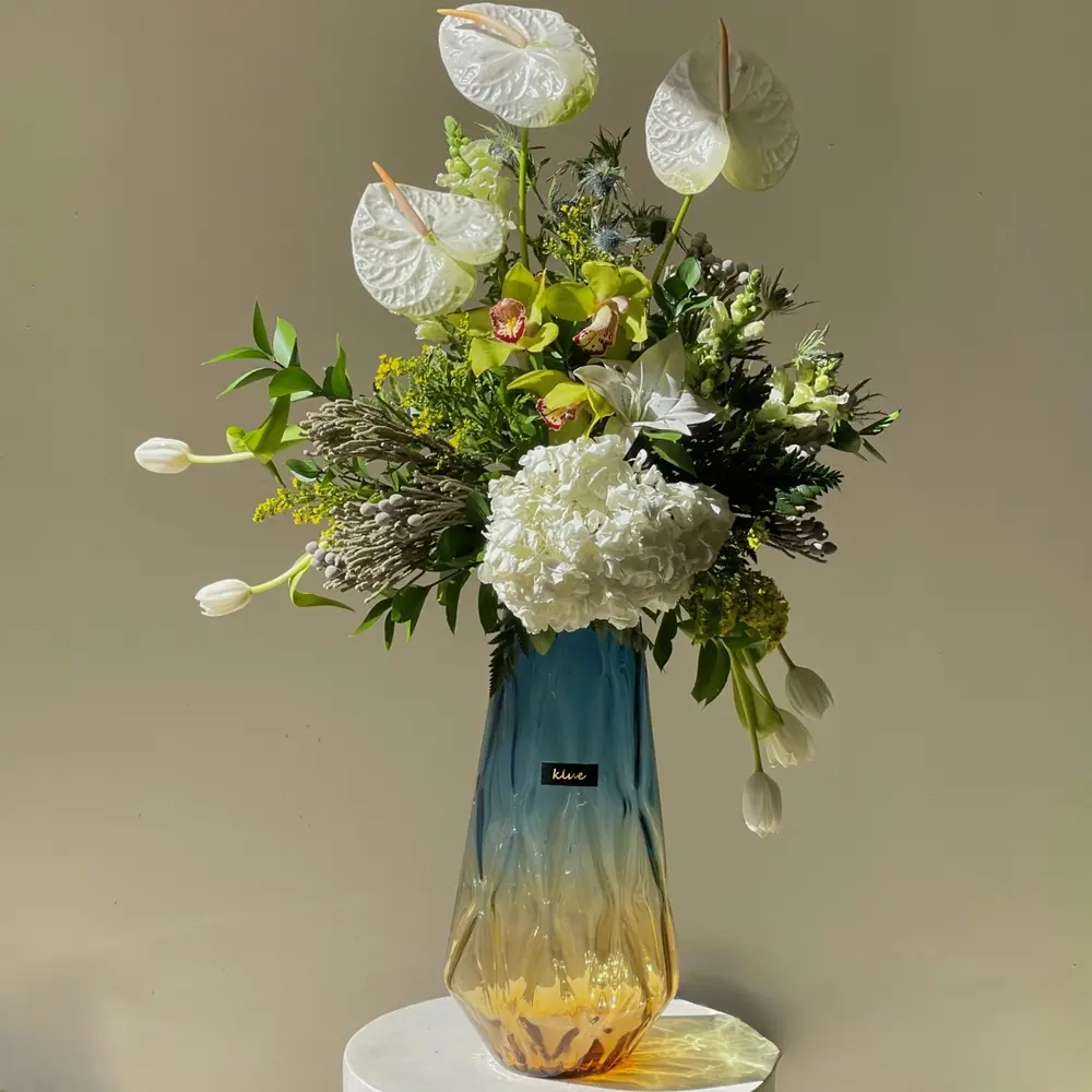 White Harmony Vase White Harmony Vase