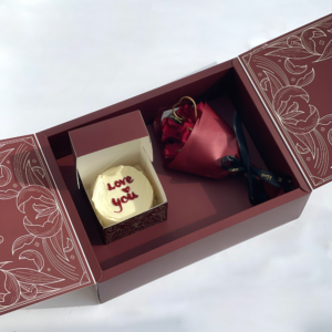 Cake & Roses Box