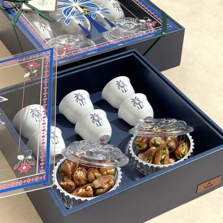 صندوق قهوة وتمور رمضان