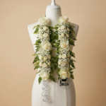 ⁦عقد ورد التخرج - أبيض⁩ - الصورة ⁦3⁩