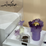 ⁦صندوق الأوركيد الكريستال الفاخر مع العود⁩ - الصورة ⁦2⁩